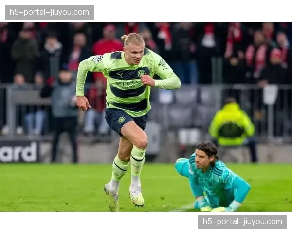 挪威切磋防守反击：压缩阵型伺机长传，哈兰德冲刺考验法国造越位