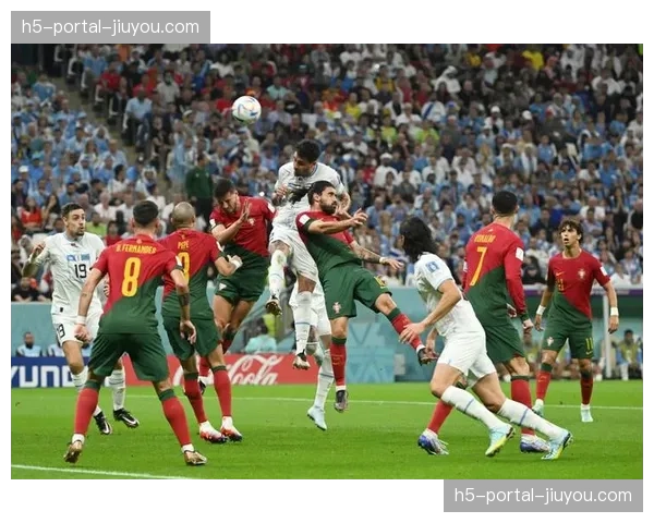 葡萄牙豪华中场沉闷，维蒂尼亚与内维斯需提升禁区前沿的传球威胁